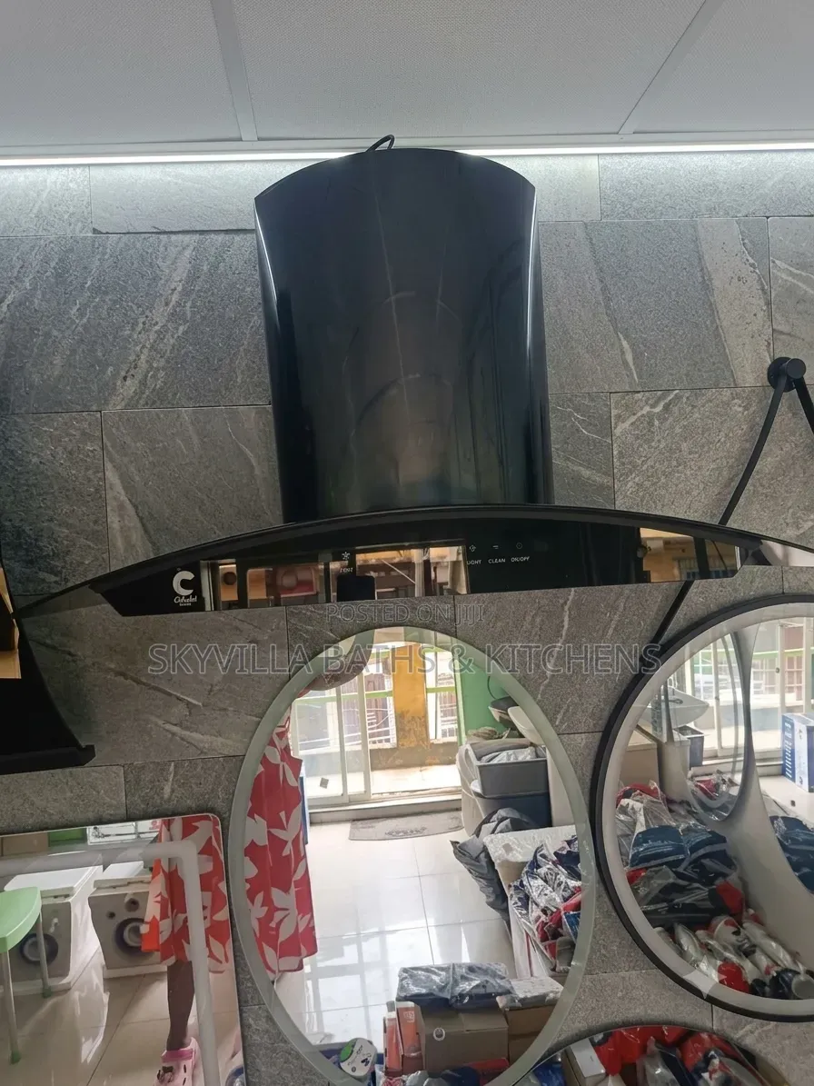 Modern Black Curved Glass Range Hood – Wall Mount Kitchen Hood