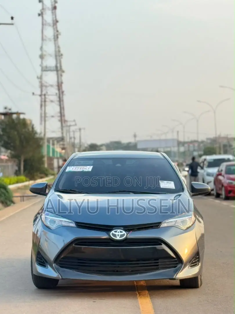 Toyota Corolla 2018 Gray