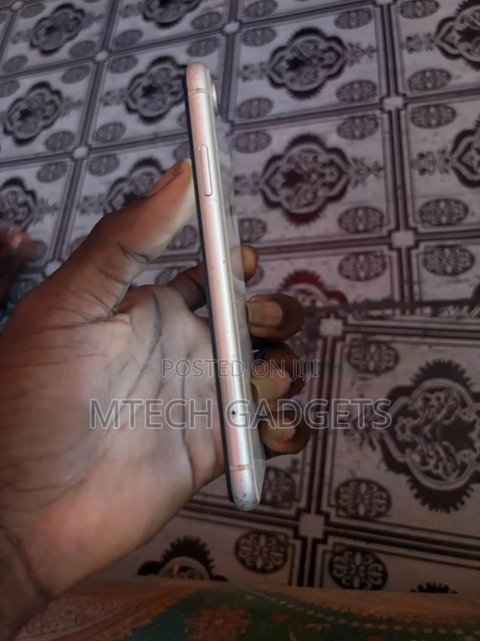 Apple iPhone XR 64 GB White
