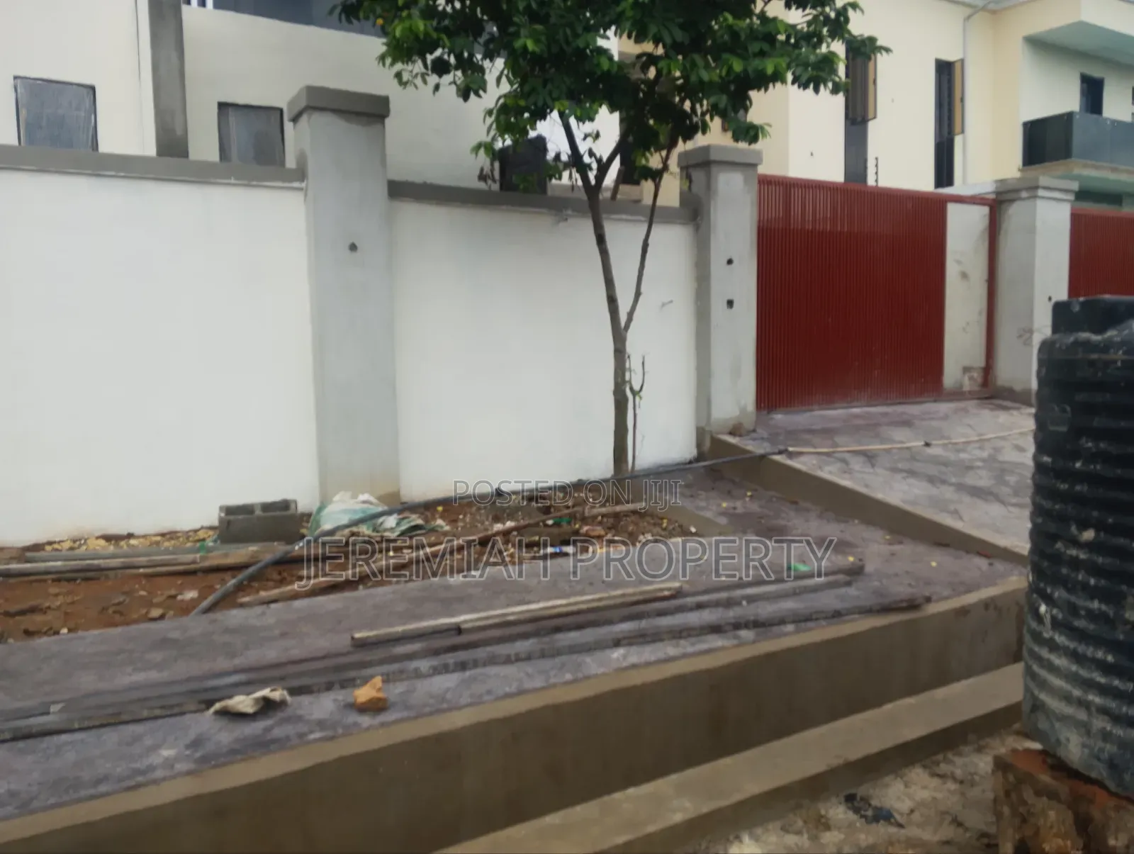 5bdrm Duplex in Berger for sale