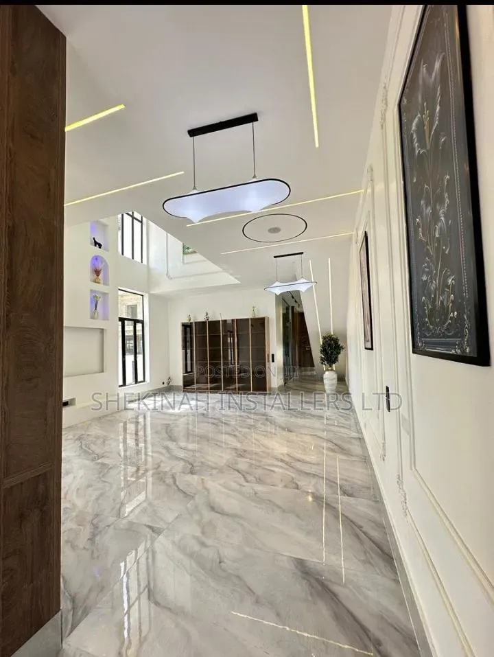 Furnished 5bdrm Duplex in Lekki Phase 1 for sale