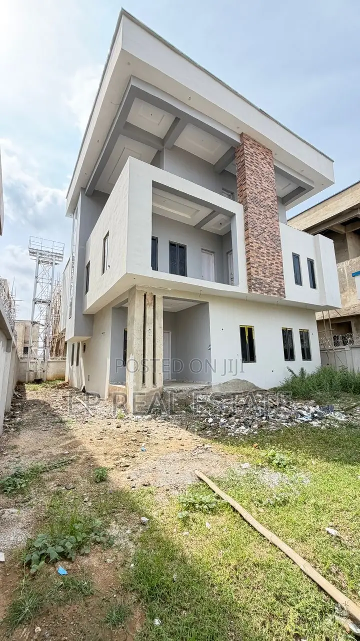 6bdrm Duplex in Jabi for sale