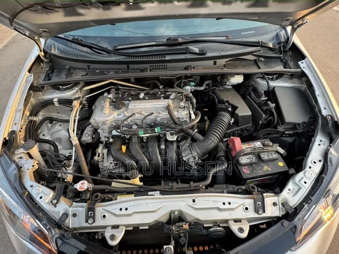 Toyota Corolla 2019 Silver