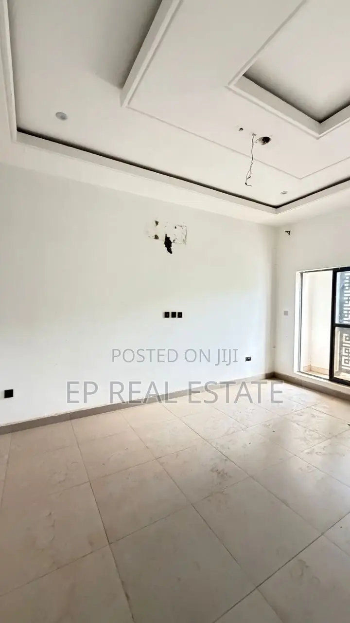 4bdrm Duplex in Kaura for sale