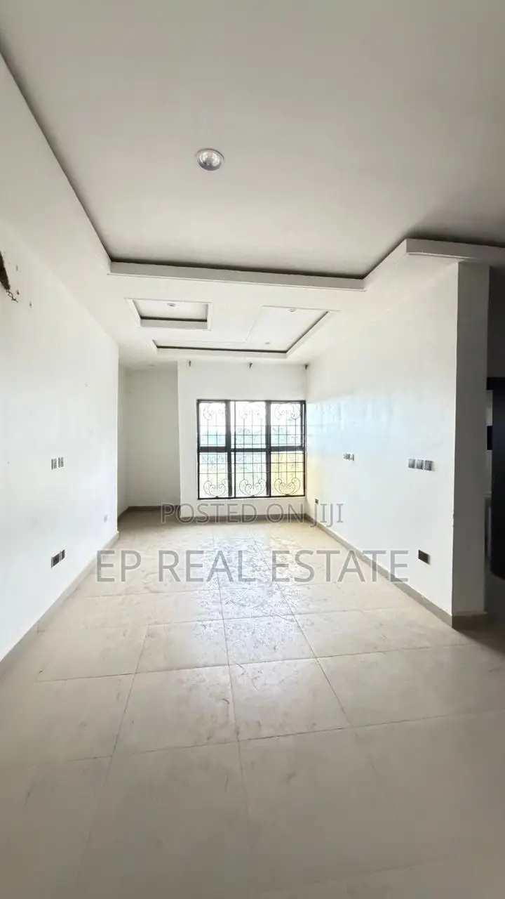 4bdrm Duplex in Kaura for sale