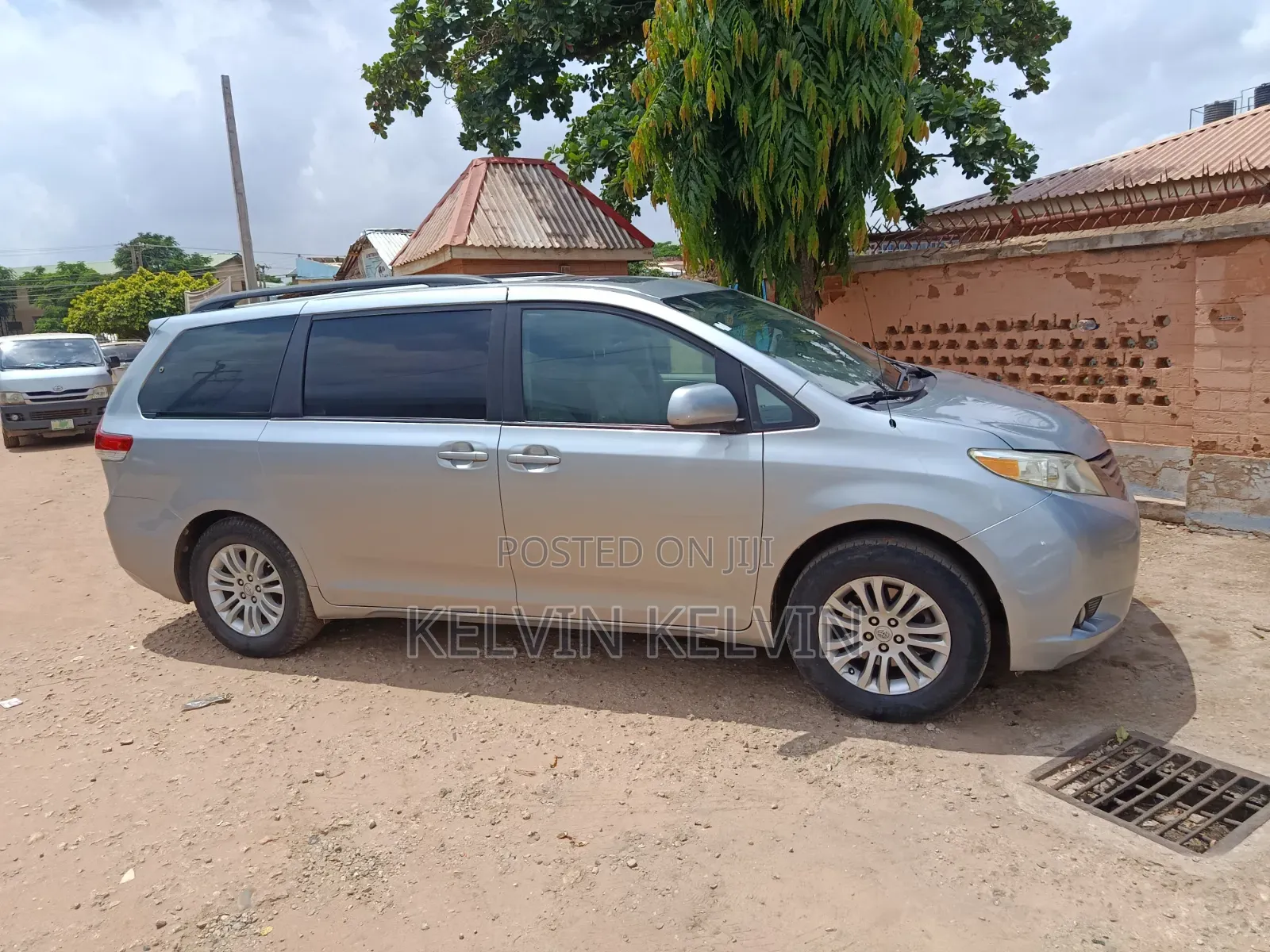 Toyota Sienna 2012 Gray