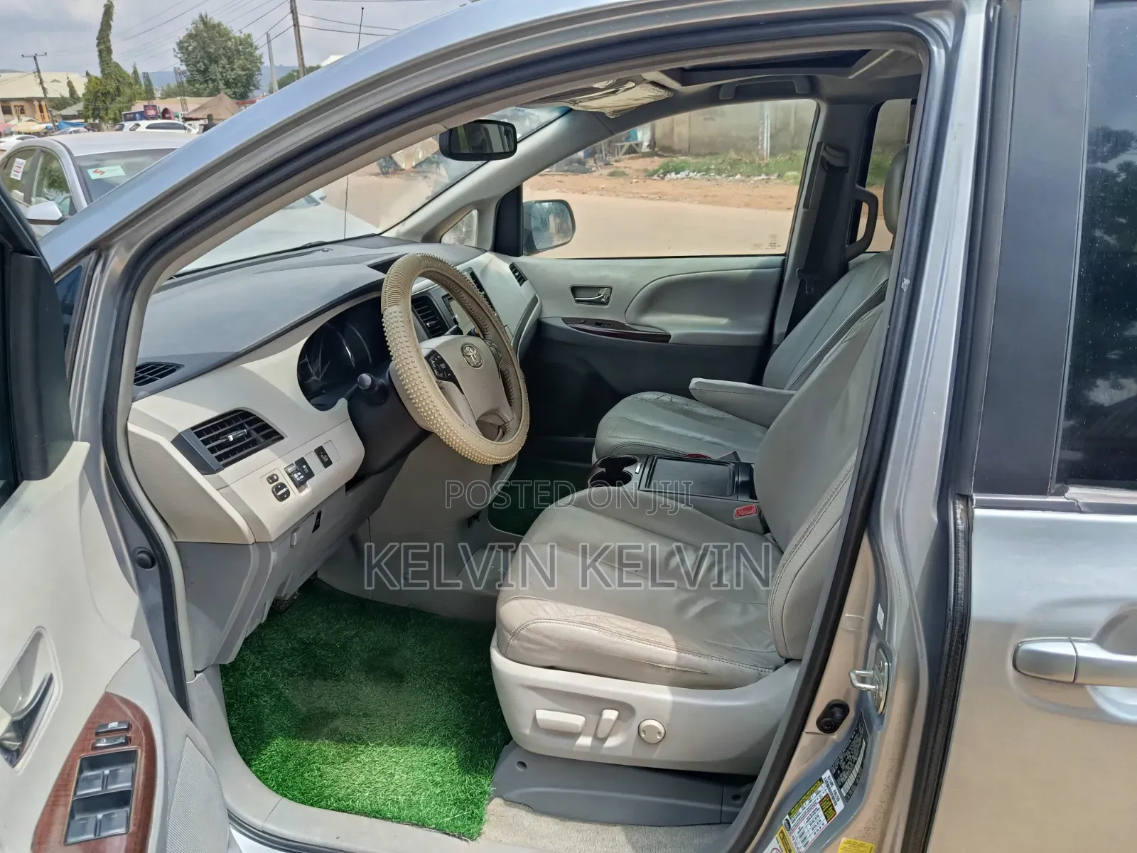 Toyota Sienna 2012 Gray