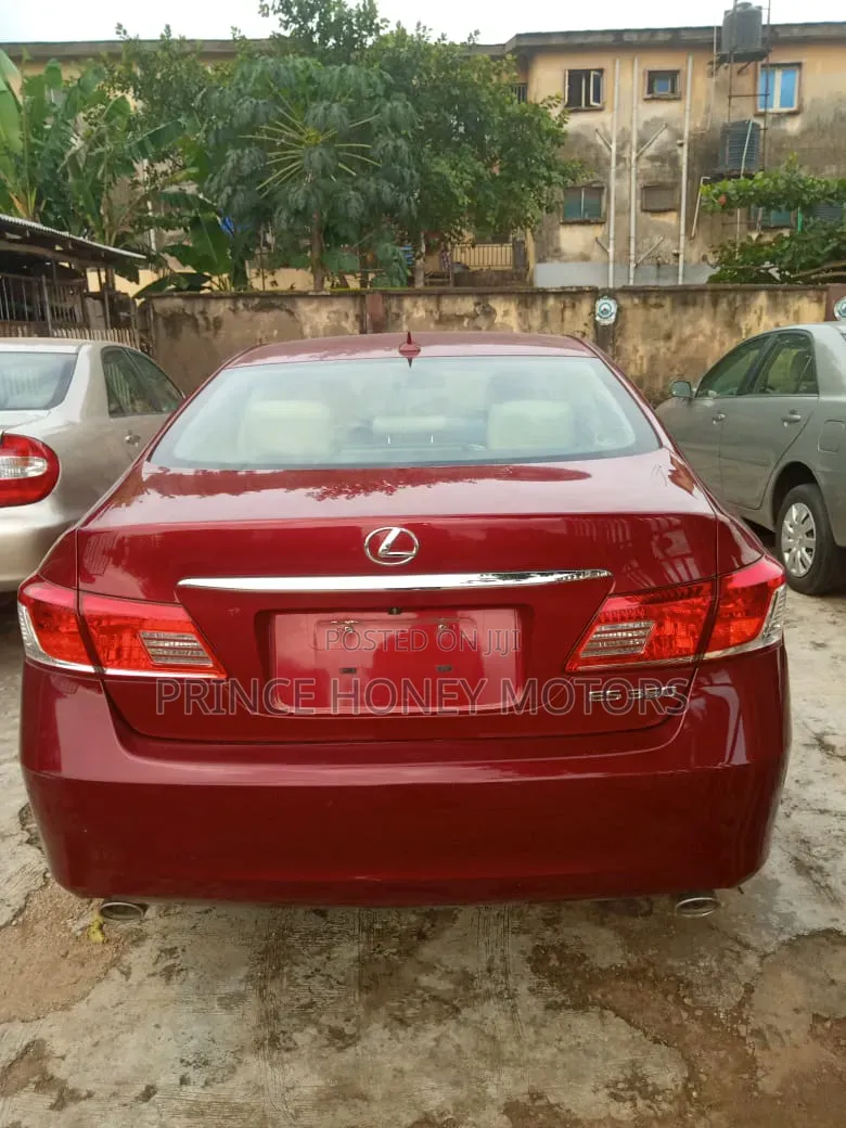 Lexus ES 350 2011 Red