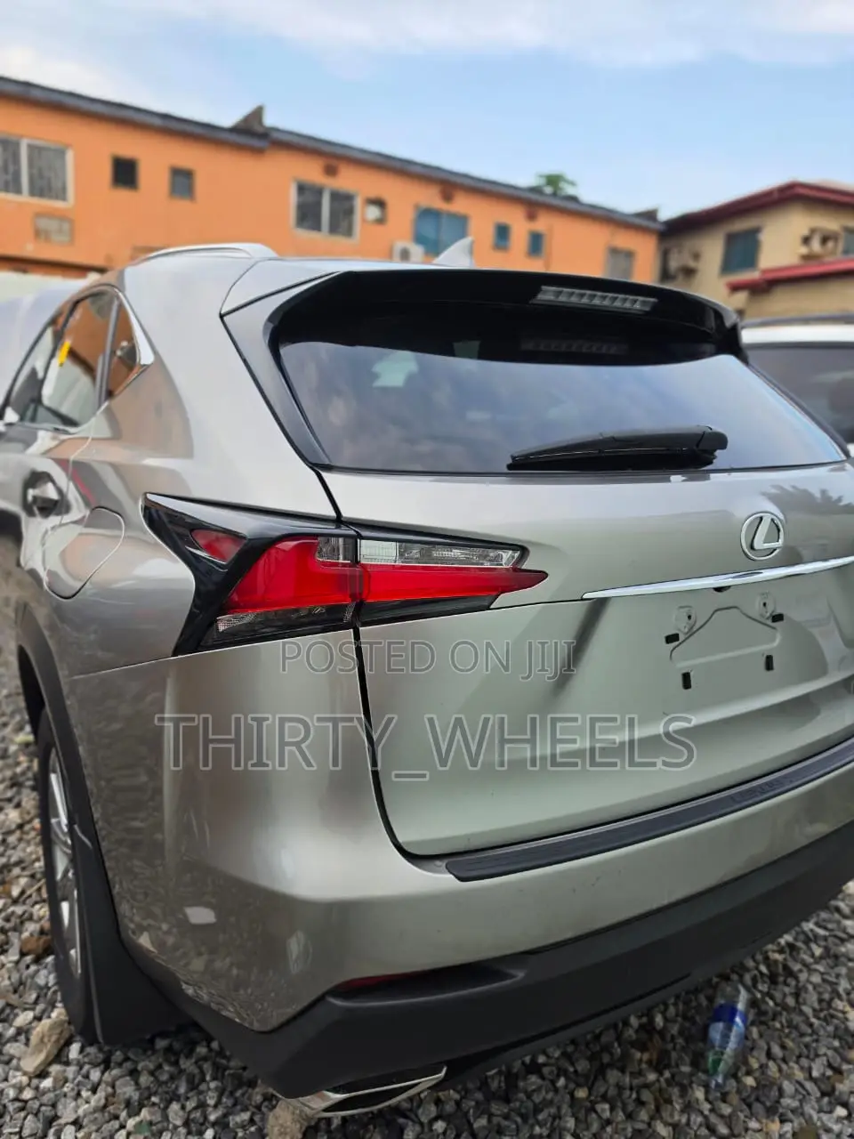 Lexus NX 2017 Gold
