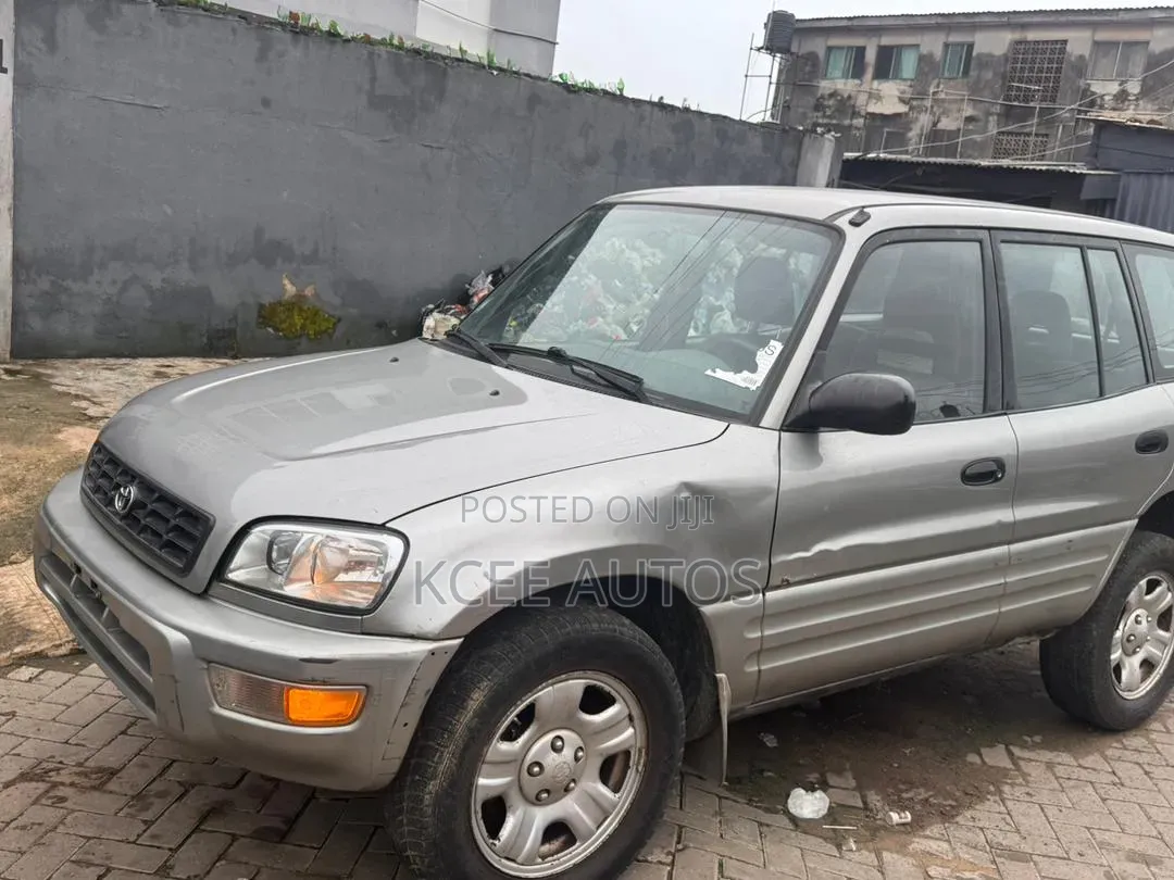Toyota RAV4 2001 Silver