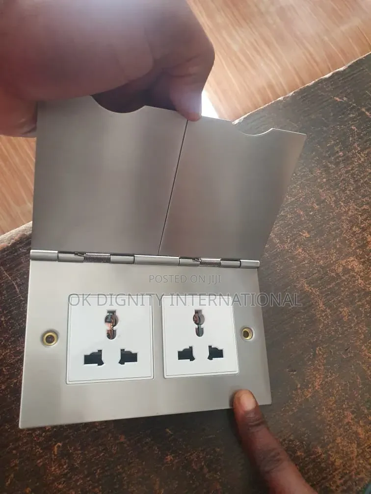 Premium Table Socket – Dual Universal Power Outlet With Flip Cover