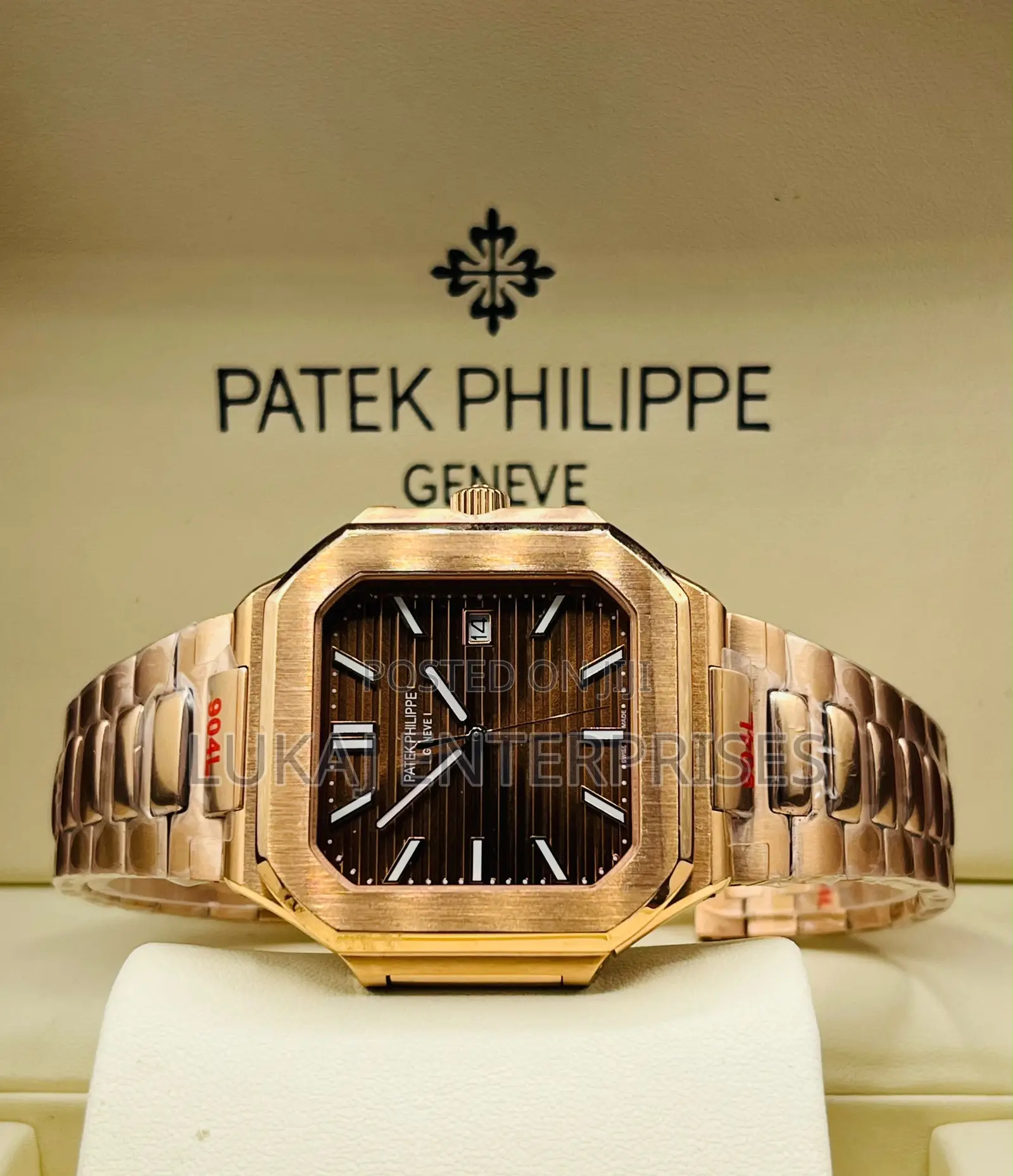 *Luxury Patek Phillipe Chain Watch