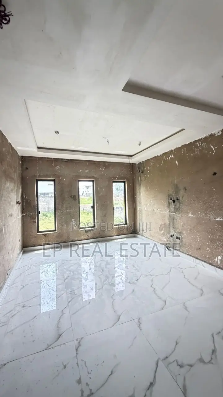 4bdrm Duplex in Guzape District for sale