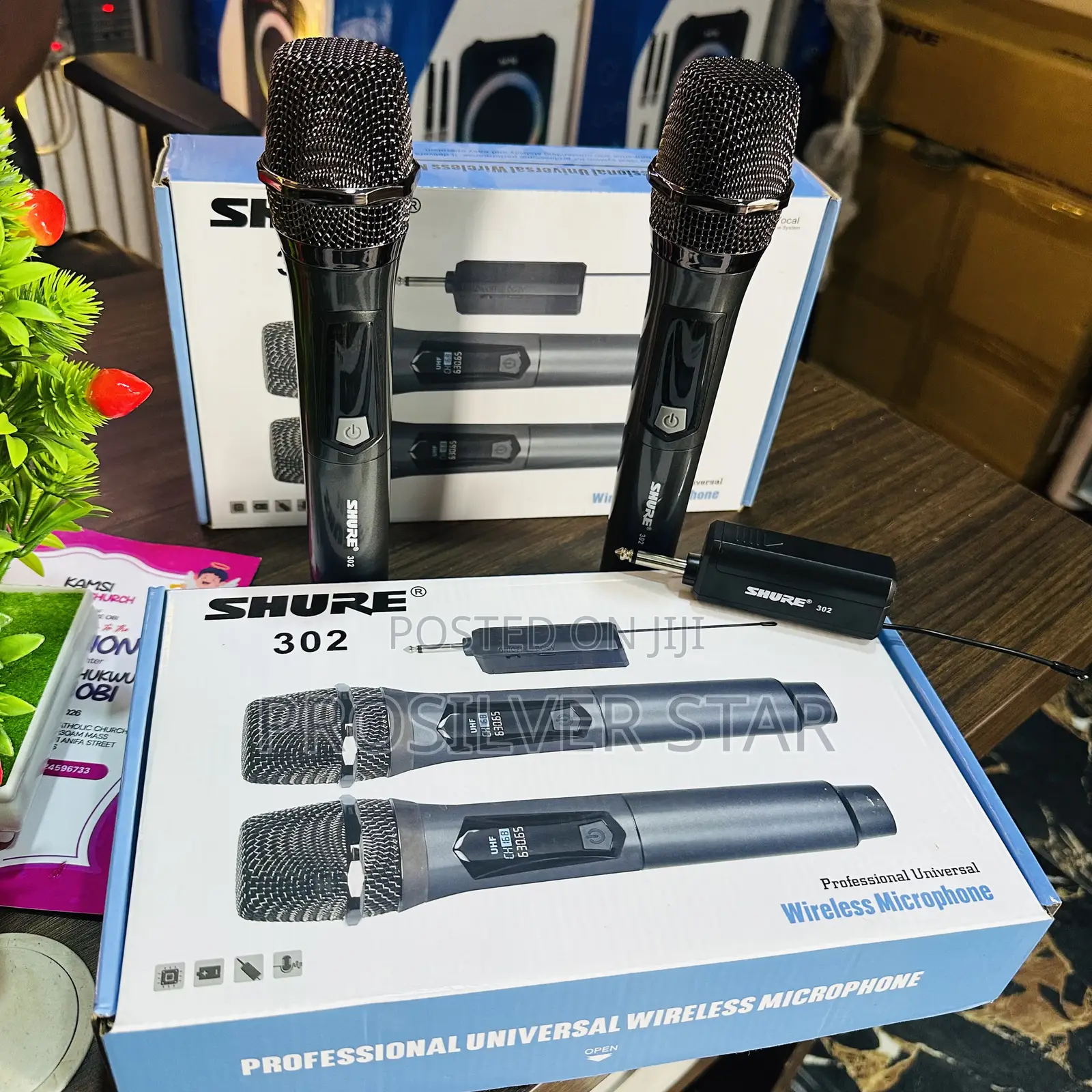 Shure 302 Professional Universal Wireless Microphone