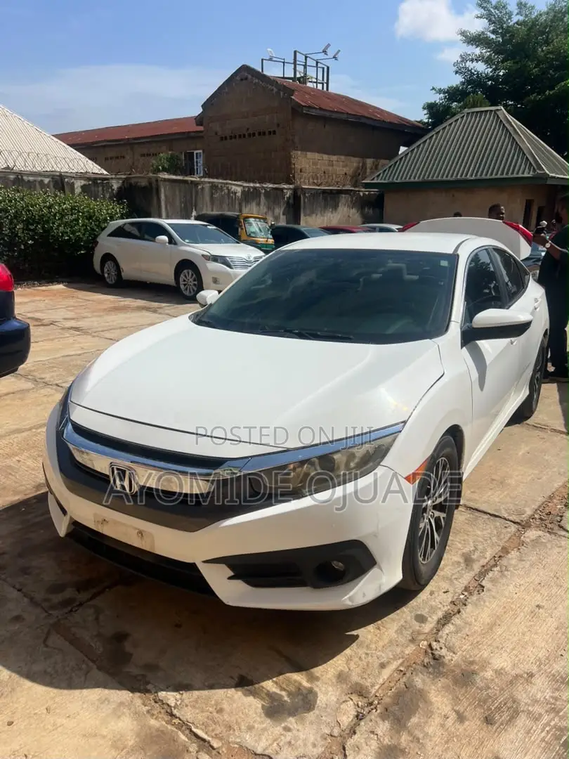 Honda Civic 2017 White