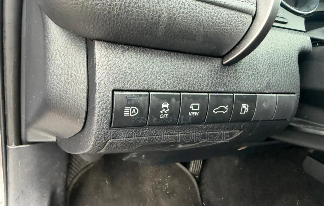 Toyota Camry XSE FWD (2.5L 4cyl 8AM) 2018 Gray