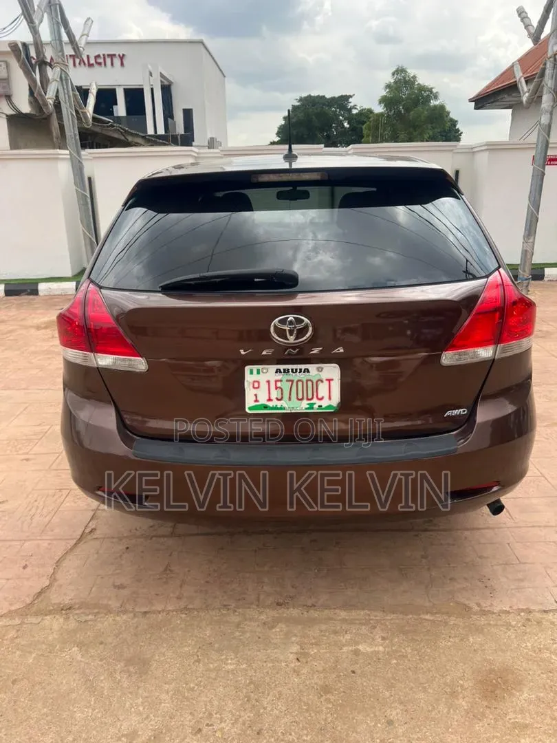 Toyota Venza 2011 Brown