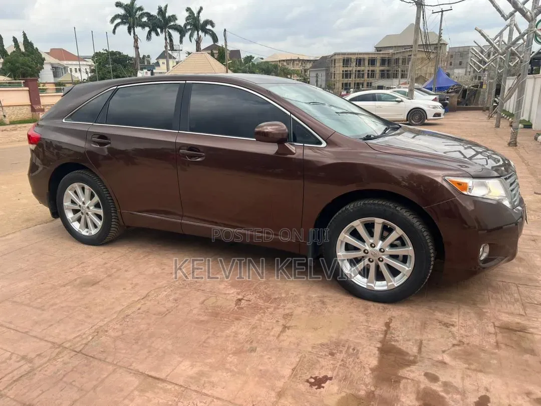 Toyota Venza 2011 Brown