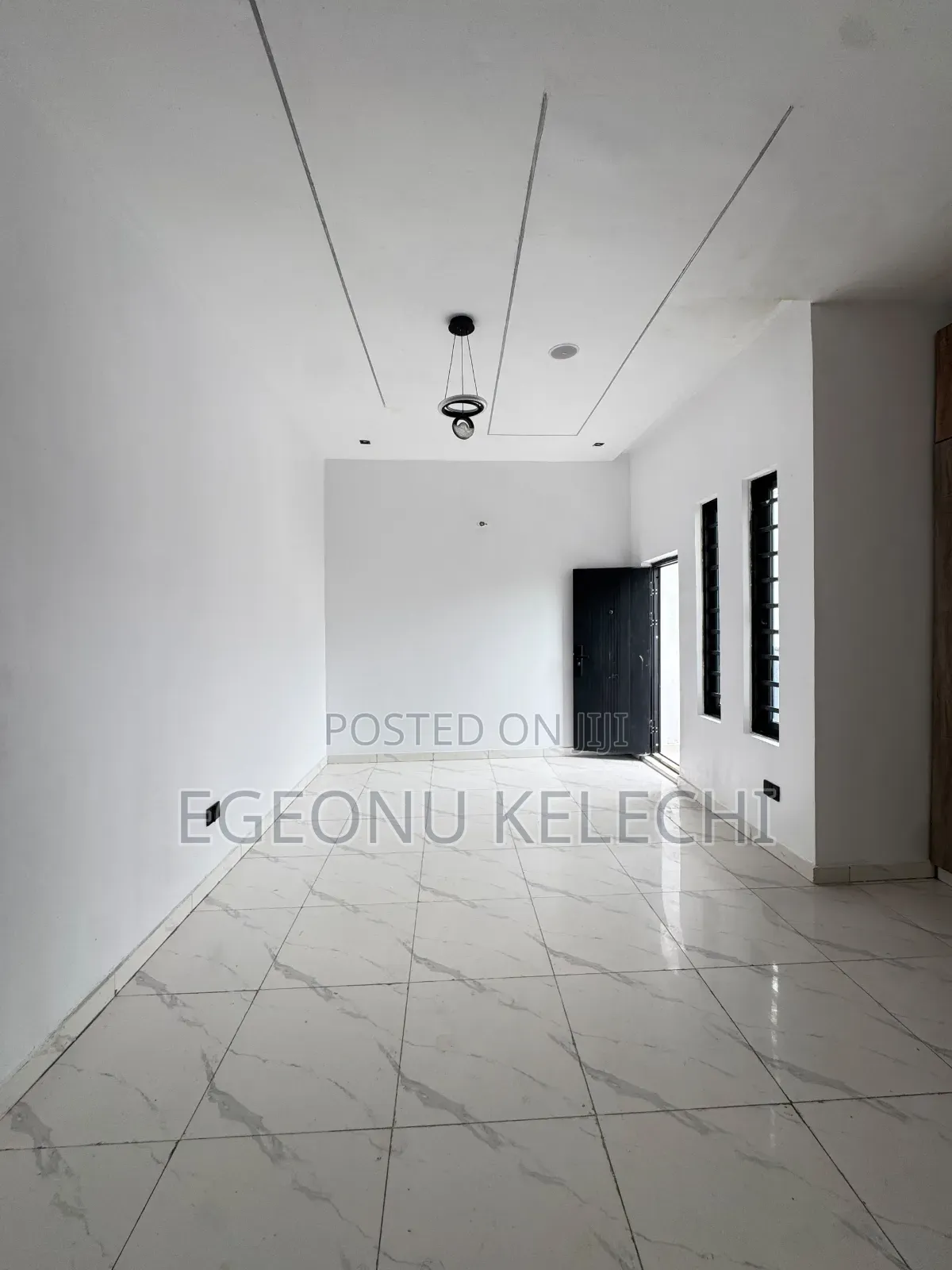 3bdrm Duplex in Thomas Estate for sale
