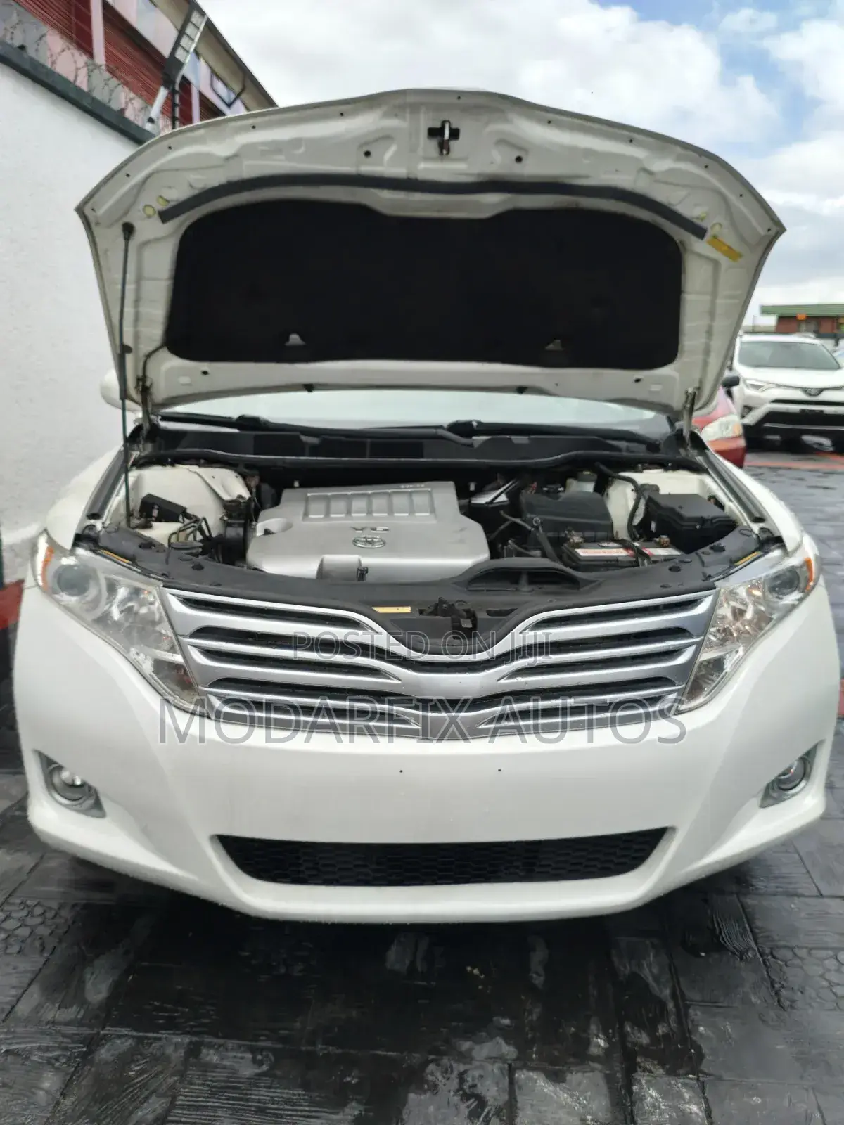 Toyota Venza AWD 2011 White