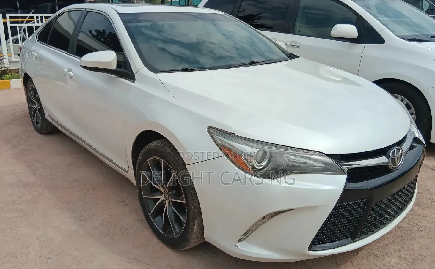 Toyota Camry XSE 4dr Sedan (2.5l 4cyl 6A) 2016 White