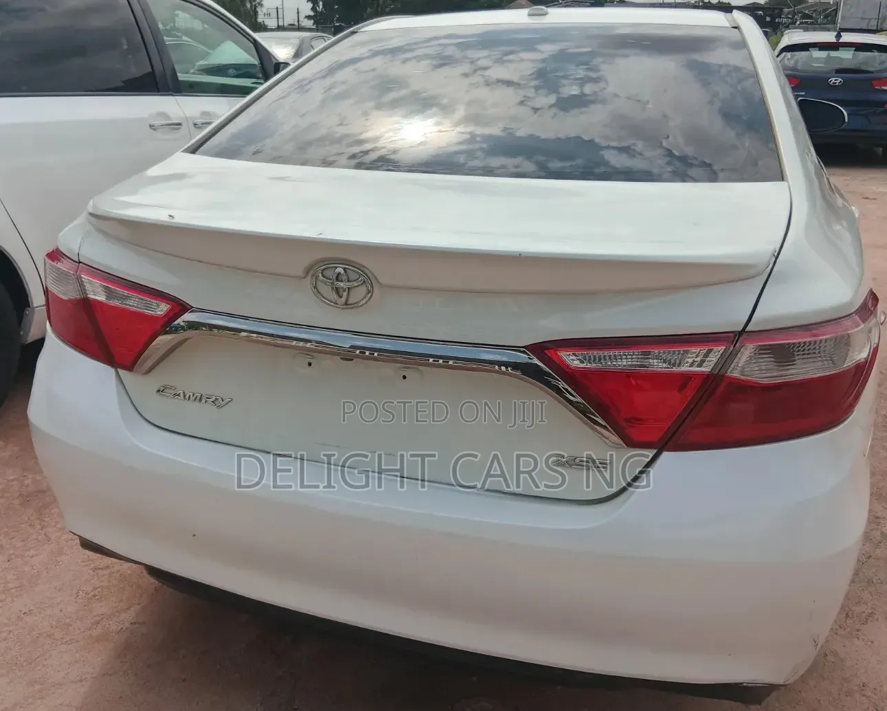 Toyota Camry XSE 4dr Sedan (2.5l 4cyl 6A) 2016 White