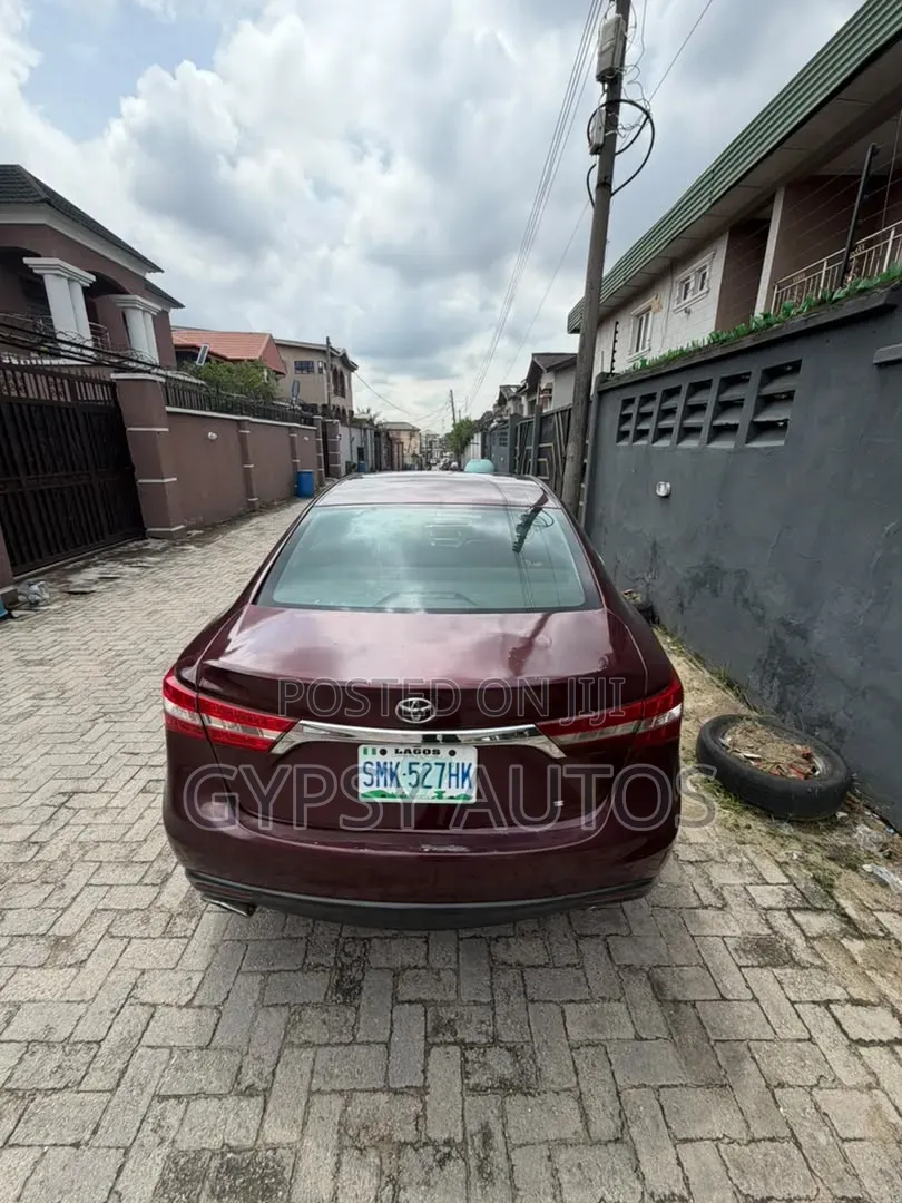 Toyota Avalon XLE 4dr Sedan (3.5L 6cyl 6A) 2014 Burgundy
