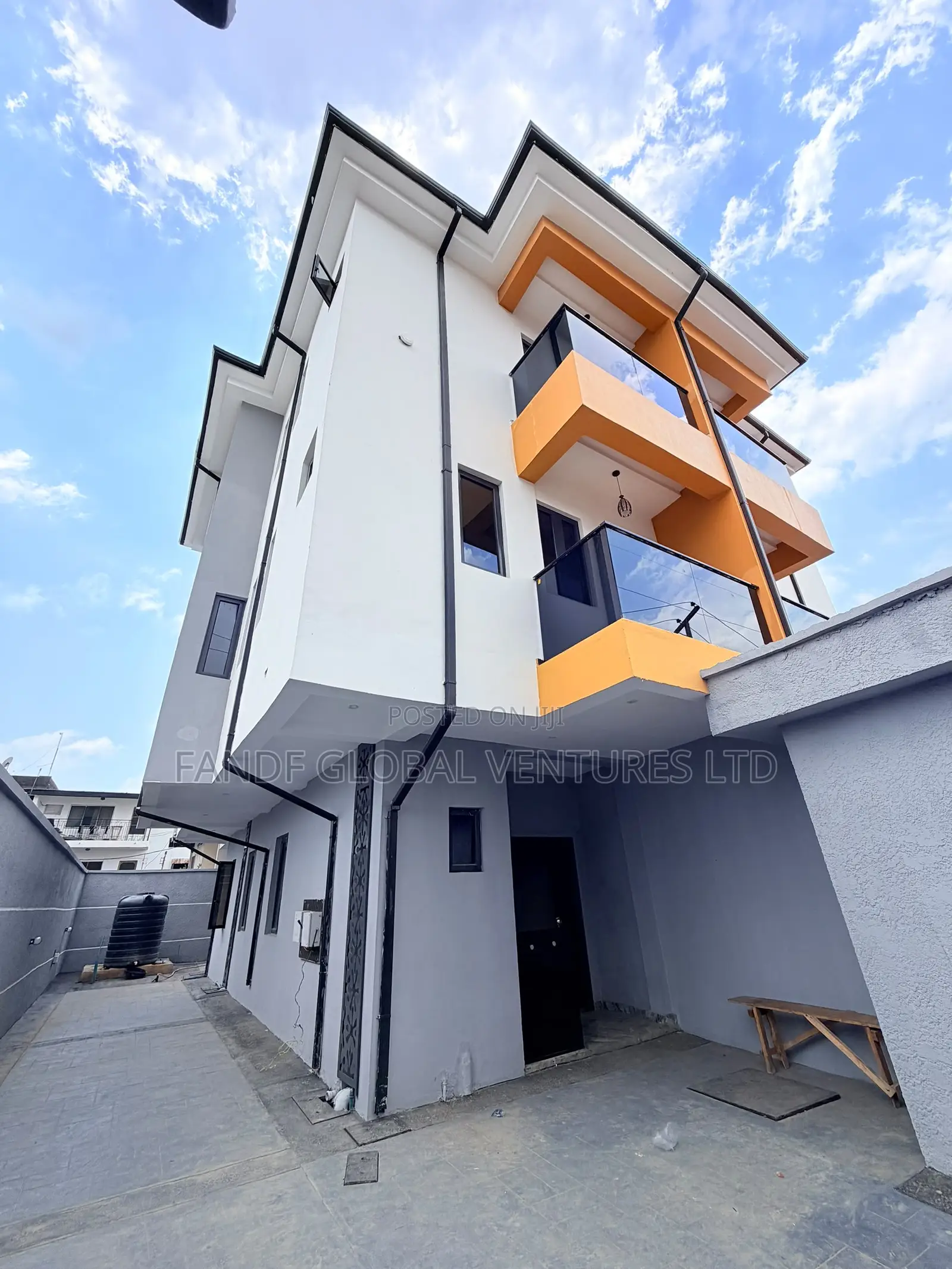 Furnished 4bdrm Duplex in Surulere for sale