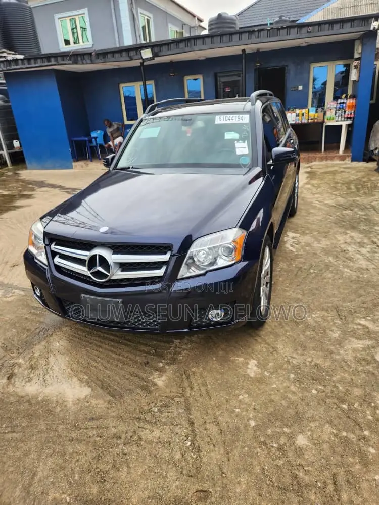 Mercedes-Benz GLK-Class 350 2011 Blue
