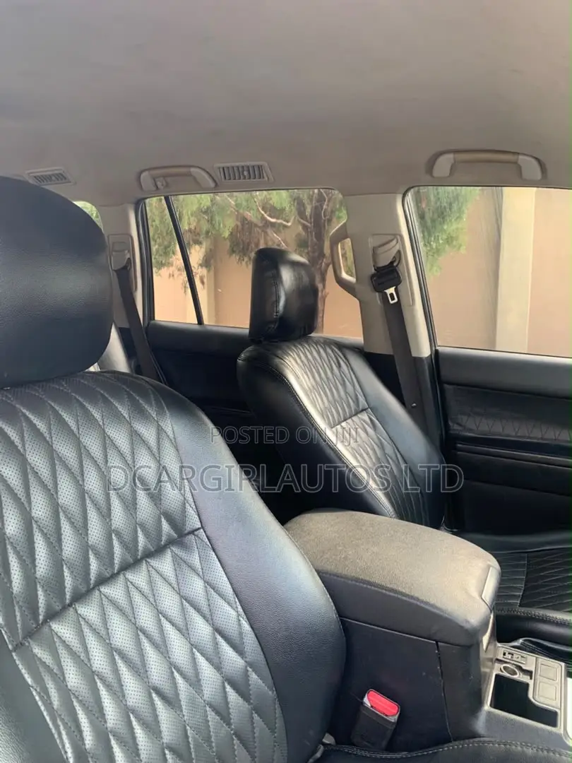 Toyota Land Cruiser Prado 2012 Black