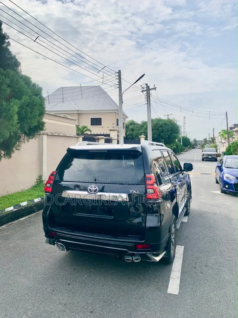 Toyota Land Cruiser Prado 2012 Black