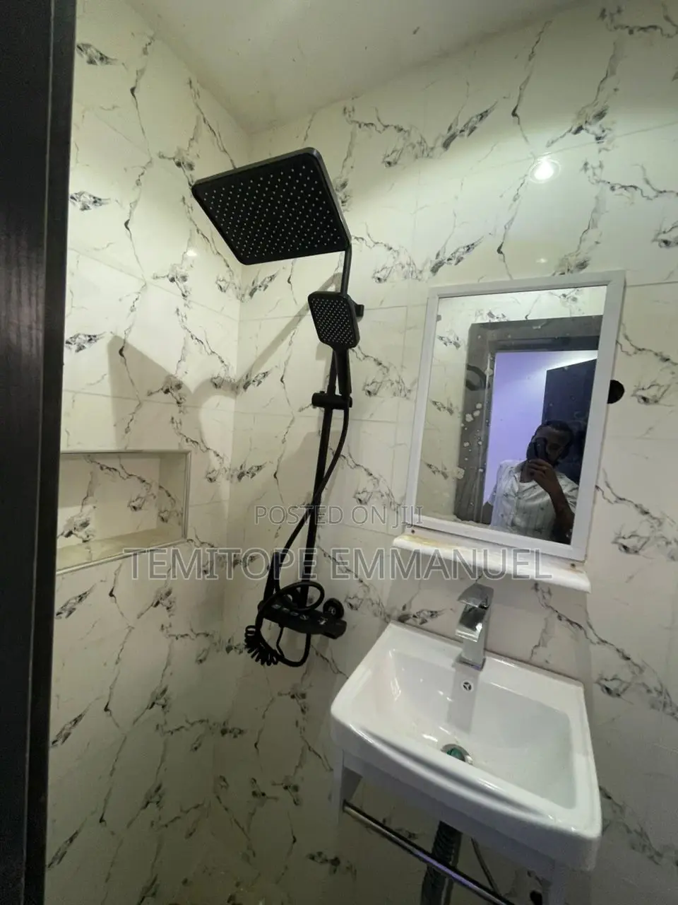 Furnished 3bdrm Duplex in Mende for sale