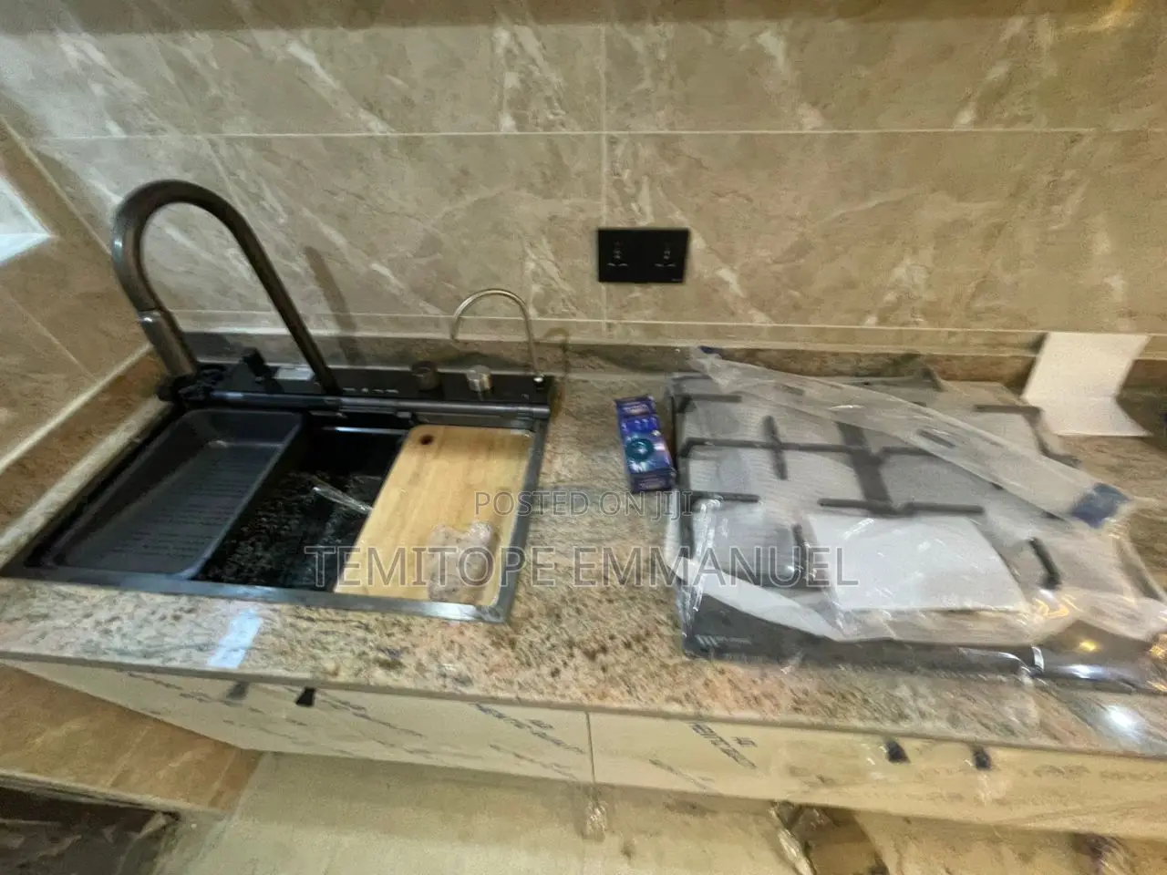 Furnished 3bdrm Duplex in Mende for sale