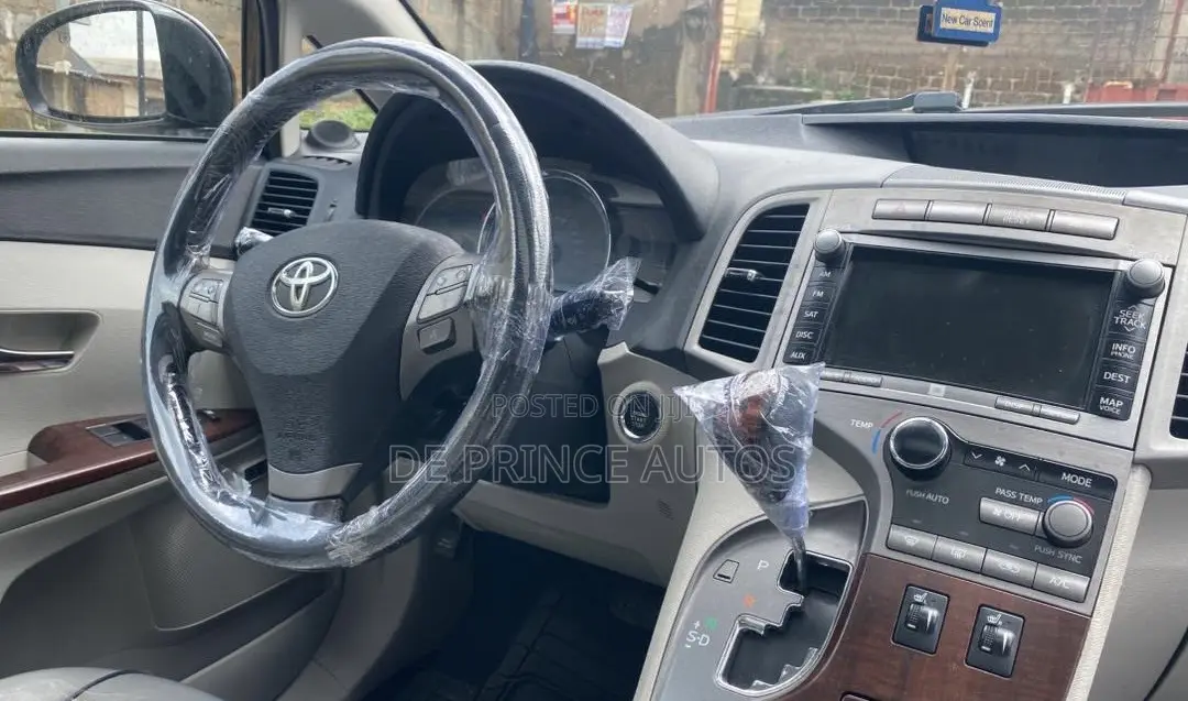 Toyota Venza 2011 Black
