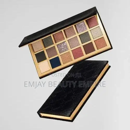 Revolution Beauty London Midnight Luxx Shadow Palette