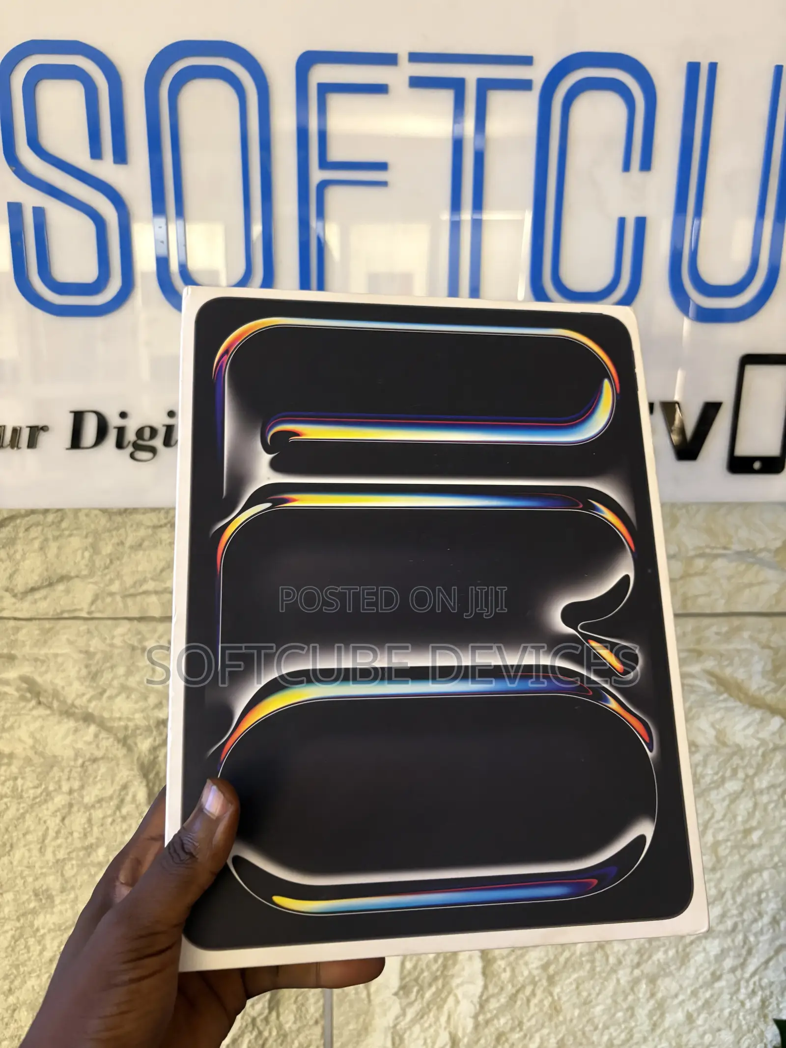 New Apple iPad Pro 13 (2025) 256 GB Black