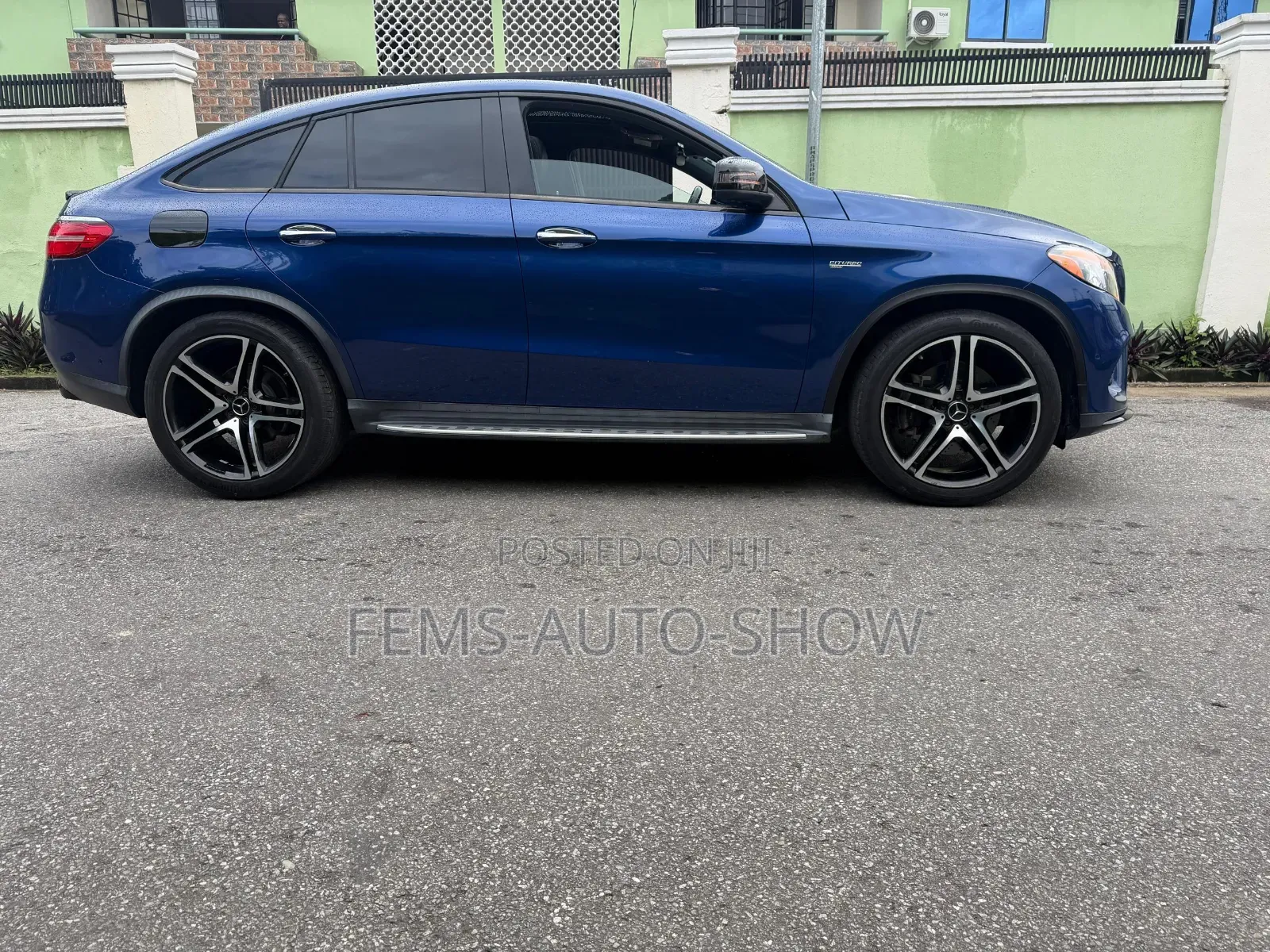 Mercedes-Benz GLE-Class 2019 Blue