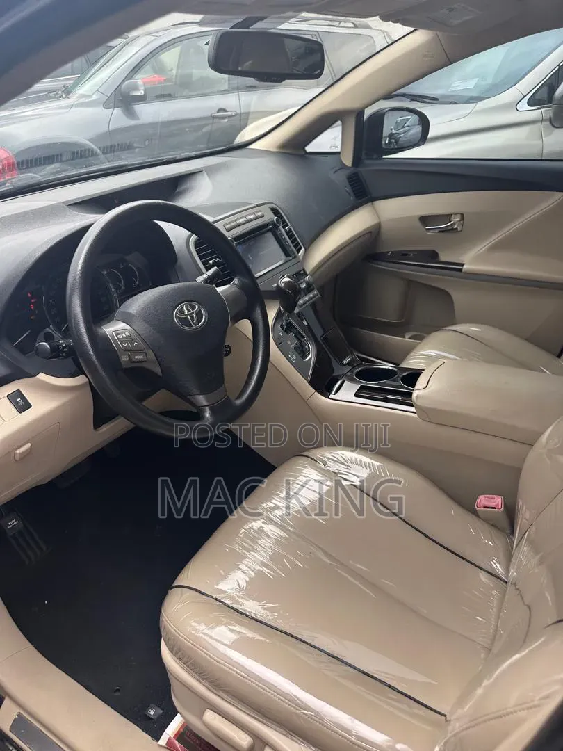 Toyota Venza V6 2010 Black