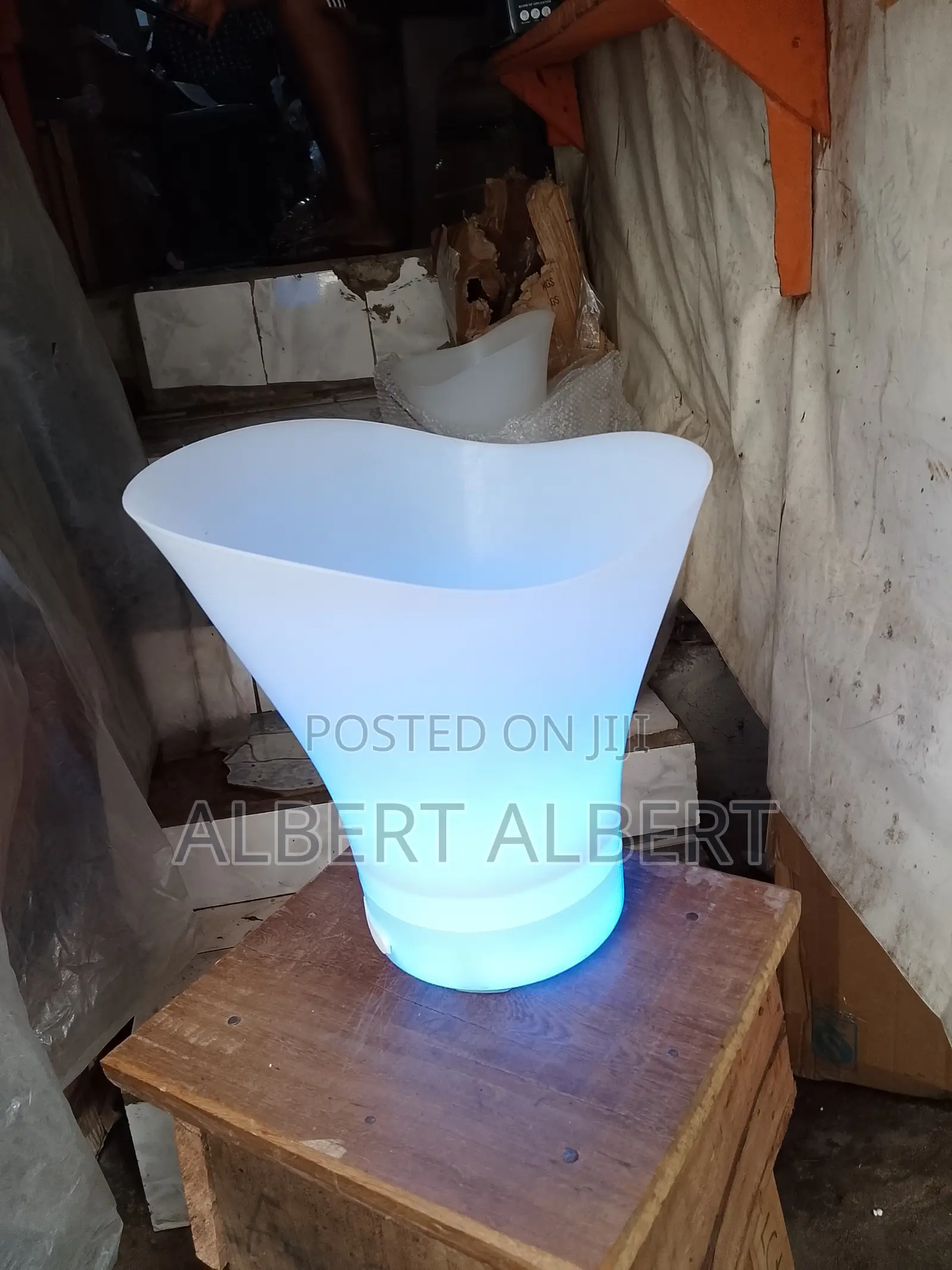 Medium Wine Champagne Bucket With Led Light and Bluetooth Speaker