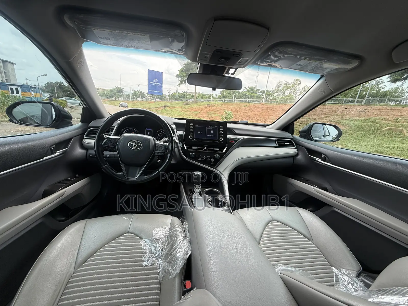 Toyota Camry SE 2021 Gray