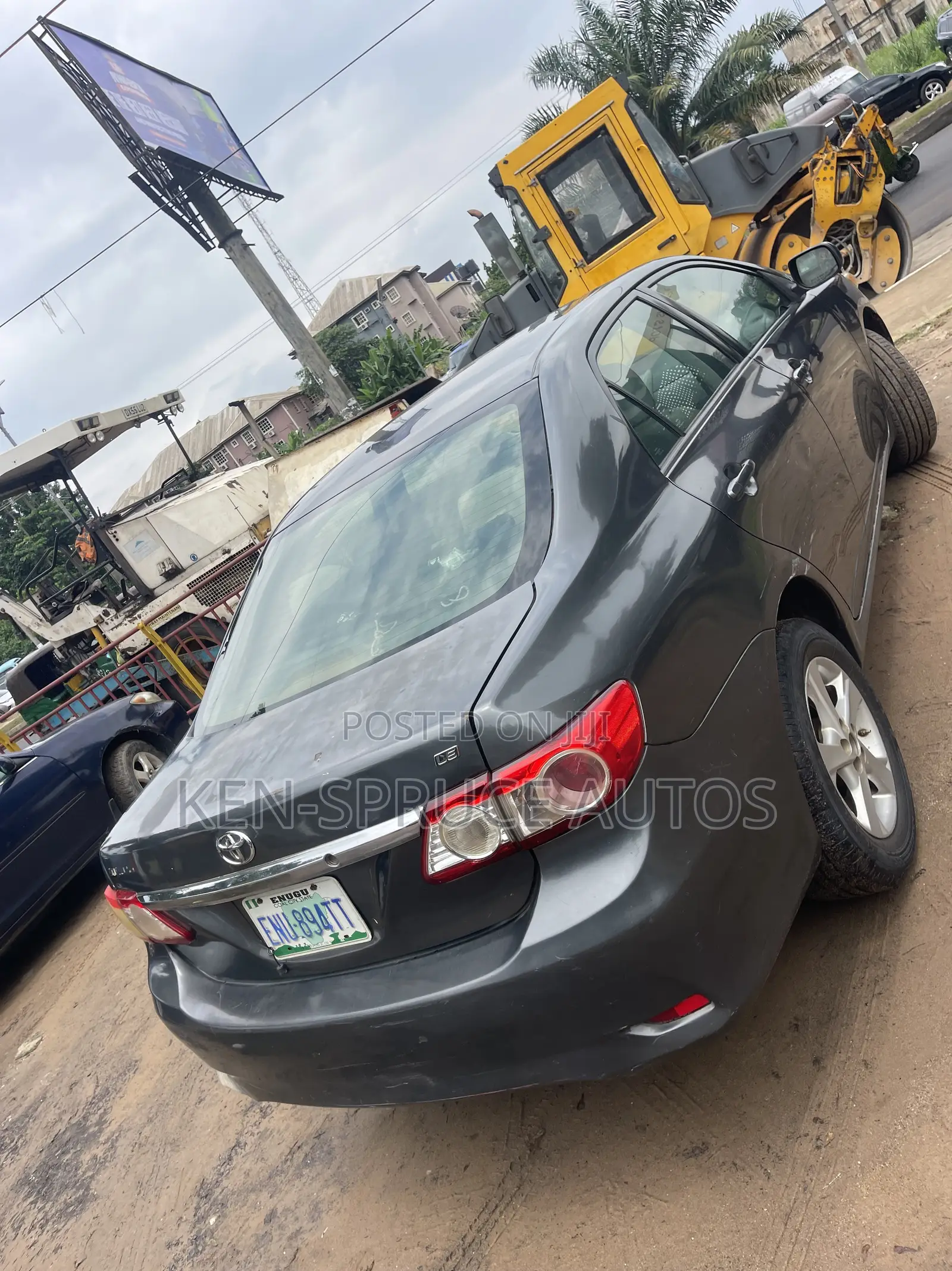 Toyota Corolla LE 4dr Sedan (1.8L 4cyl 4A) 2012 Gray