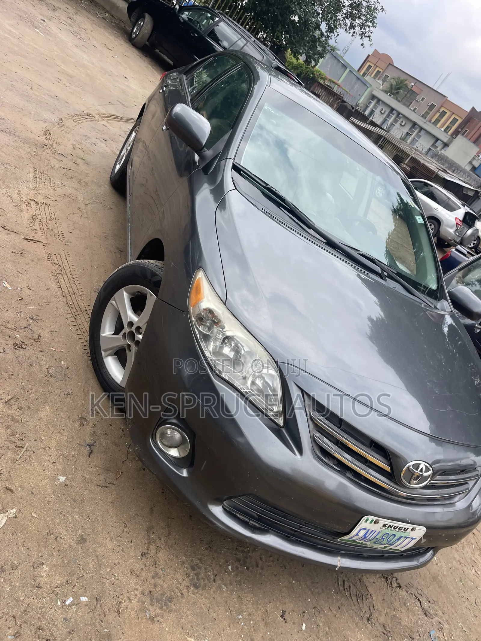 Toyota Corolla LE 4dr Sedan (1.8L 4cyl 4A) 2012 Gray