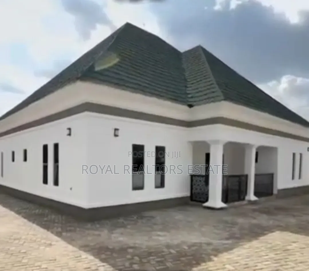 3bdrm Bungalow in Apo Resettlement for sale
