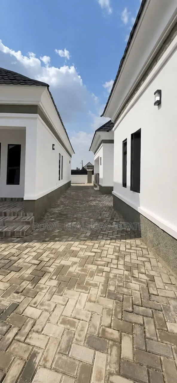 3bdrm Bungalow in Apo Resettlement for sale