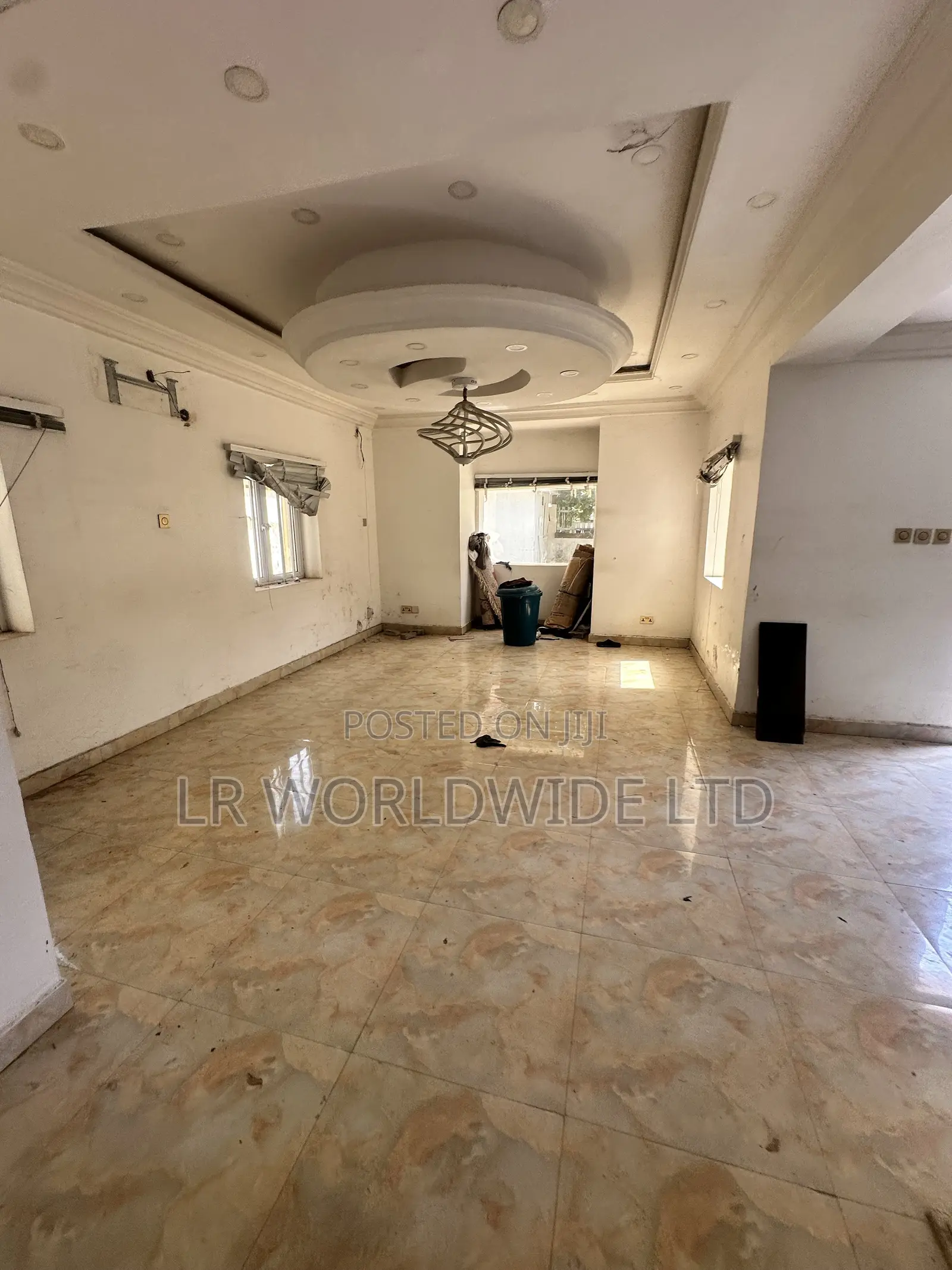 8bdrm Duplex in Wuse 2 for sale