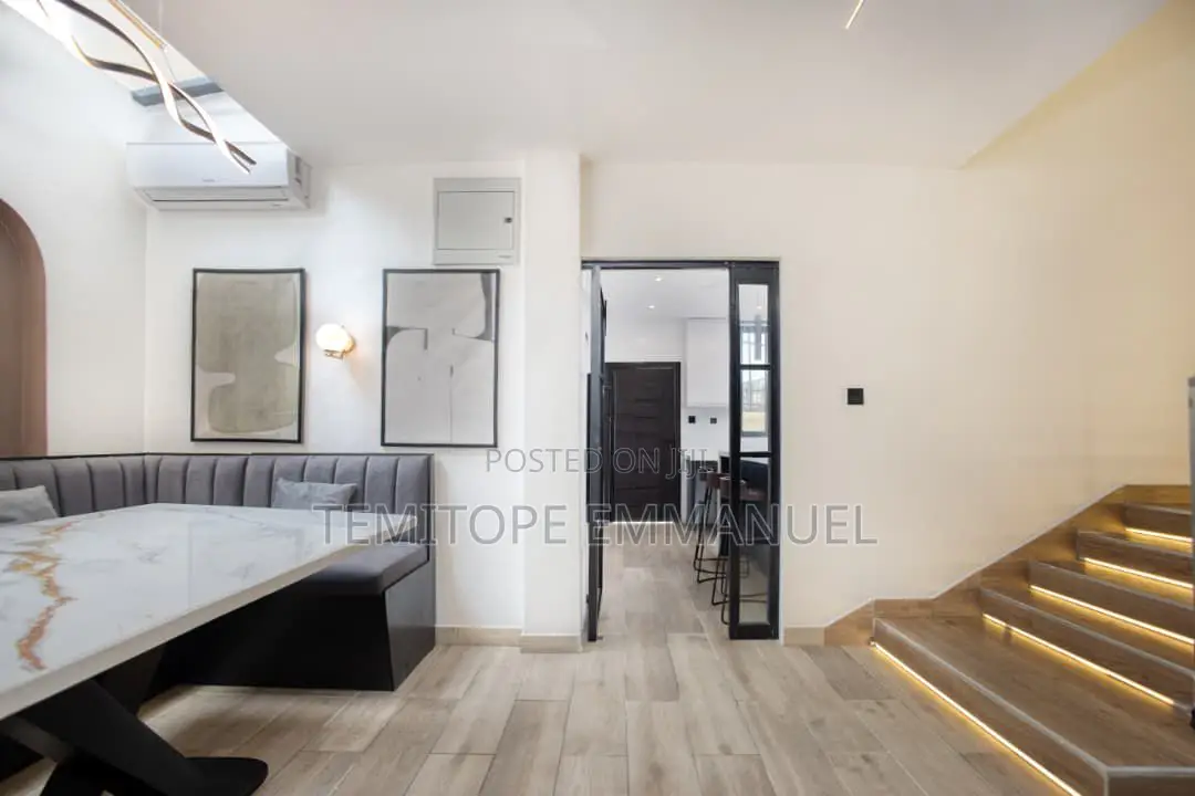 Furnished 4bdrm Duplex in Parkview Estate for sale