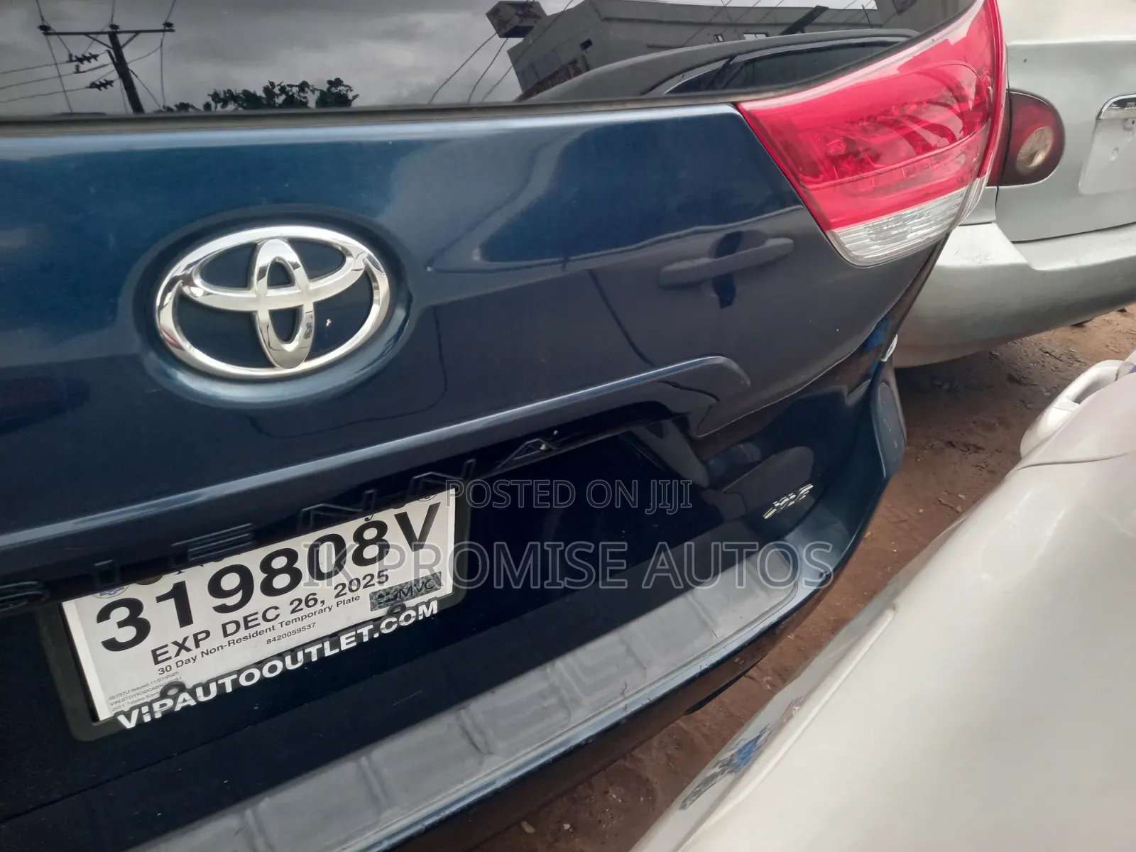 Toyota Sienna 2011 Blue