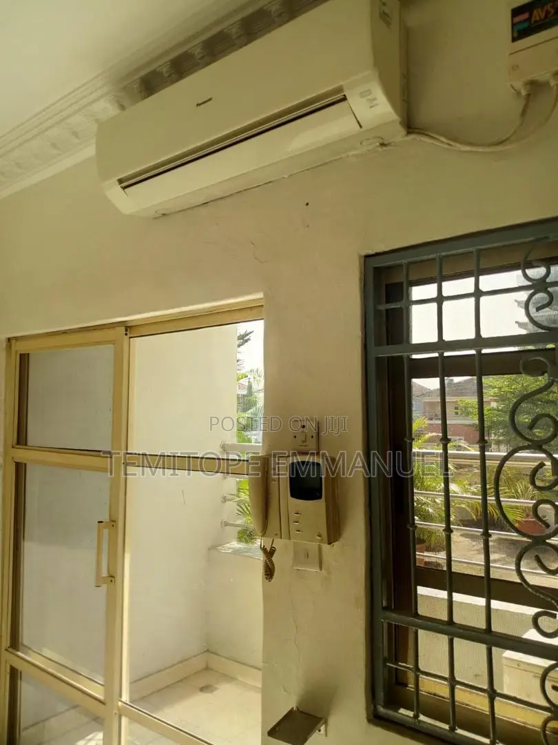 Furnished 20bdrm Block of Flats in Lekki Phase 1 for sale