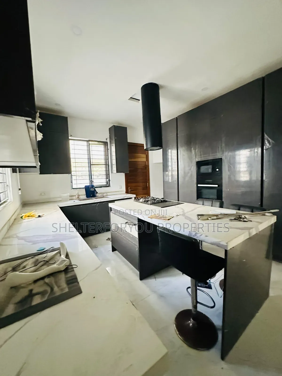 5bdrm Duplex in Lekki Phase 1 for sale