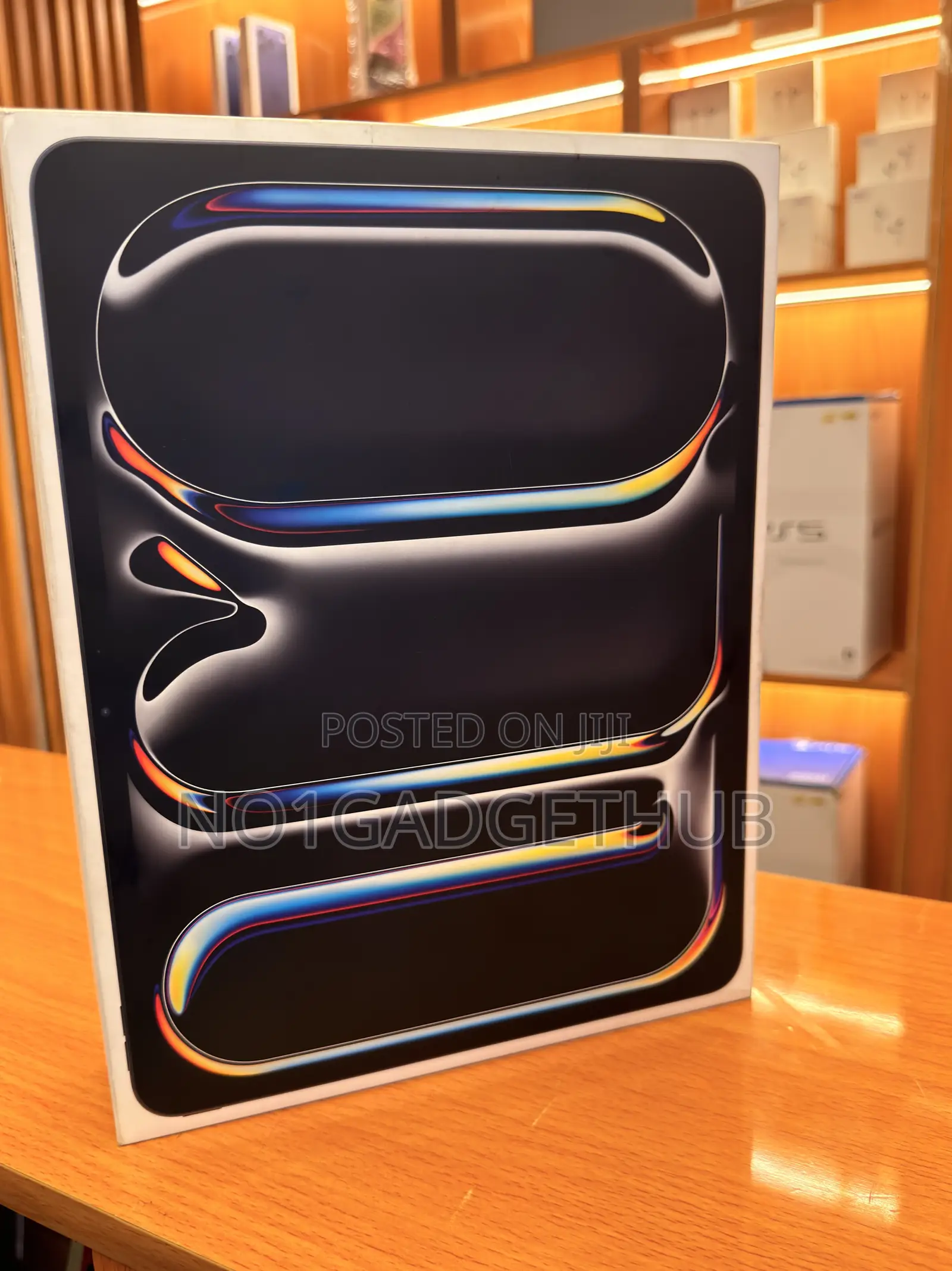 New Apple iPad Pro 13 (2025) 256 GB Black